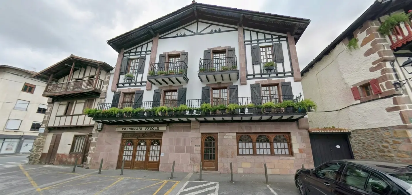 Empresa de Reformas trabajando en Bera de Bidasoa 1