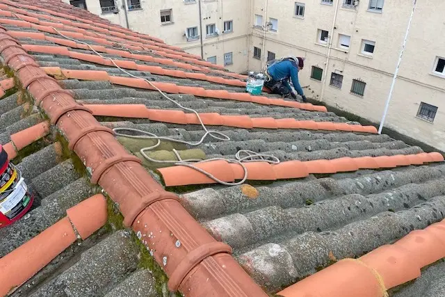 Entreprise de rénovation de toiture à hendaye avec couvreur zingeur